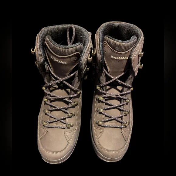 LOWA Renegade Evo Goretex Mid Hiking Boot - Picture 5 of 8